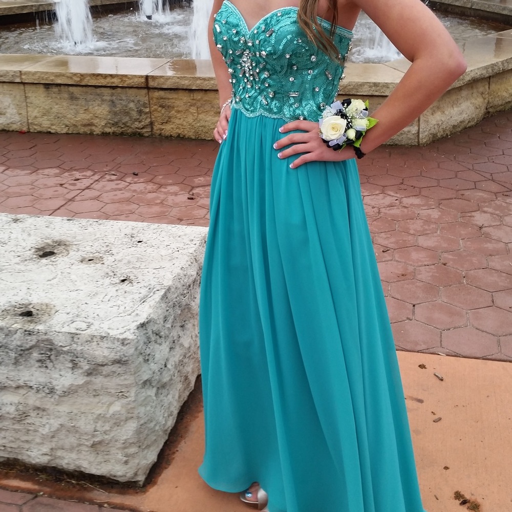 Prom dress